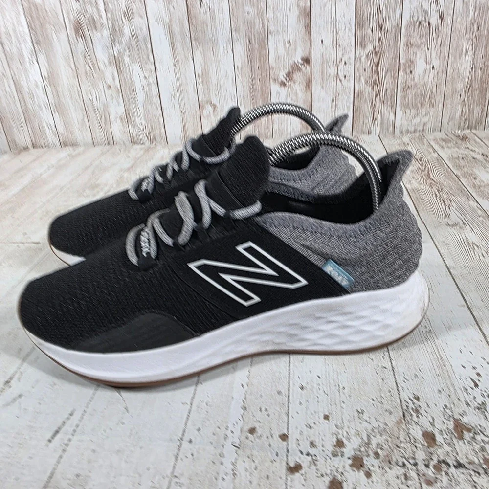 New Balance Fresh Foam Roav v1 Black Grey Running Shoes WROAVTK Womens 8